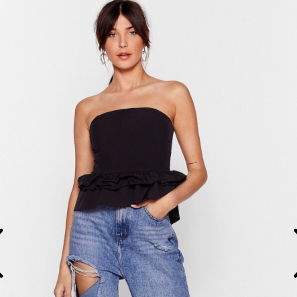 Nasty Gal Bandeau Ruffle Top Size M/L Brand New